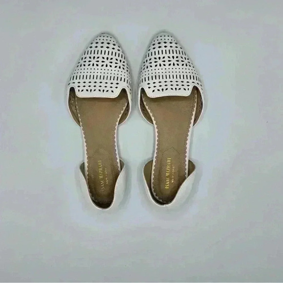 Isaac Mizrahi Pointed Toe White Perforated Flats, Size 7.5 - Picture 6 of 10